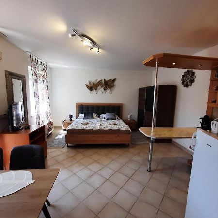 Appartement Crazy Frog Gambrinusz Ii. à Hajdúszoboszló Extérieur photo