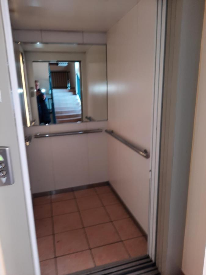 Appartement Crazy Frog Gambrinusz Ii. à Hajdúszoboszló Extérieur photo