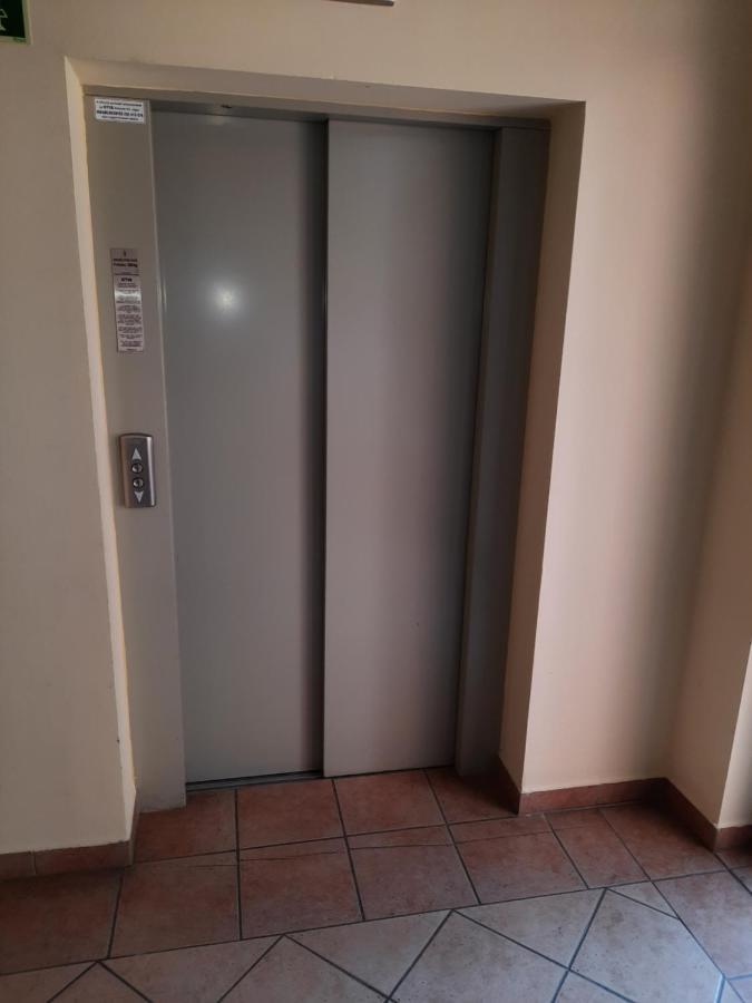Appartement Crazy Frog Gambrinusz Ii. à Hajdúszoboszló Extérieur photo